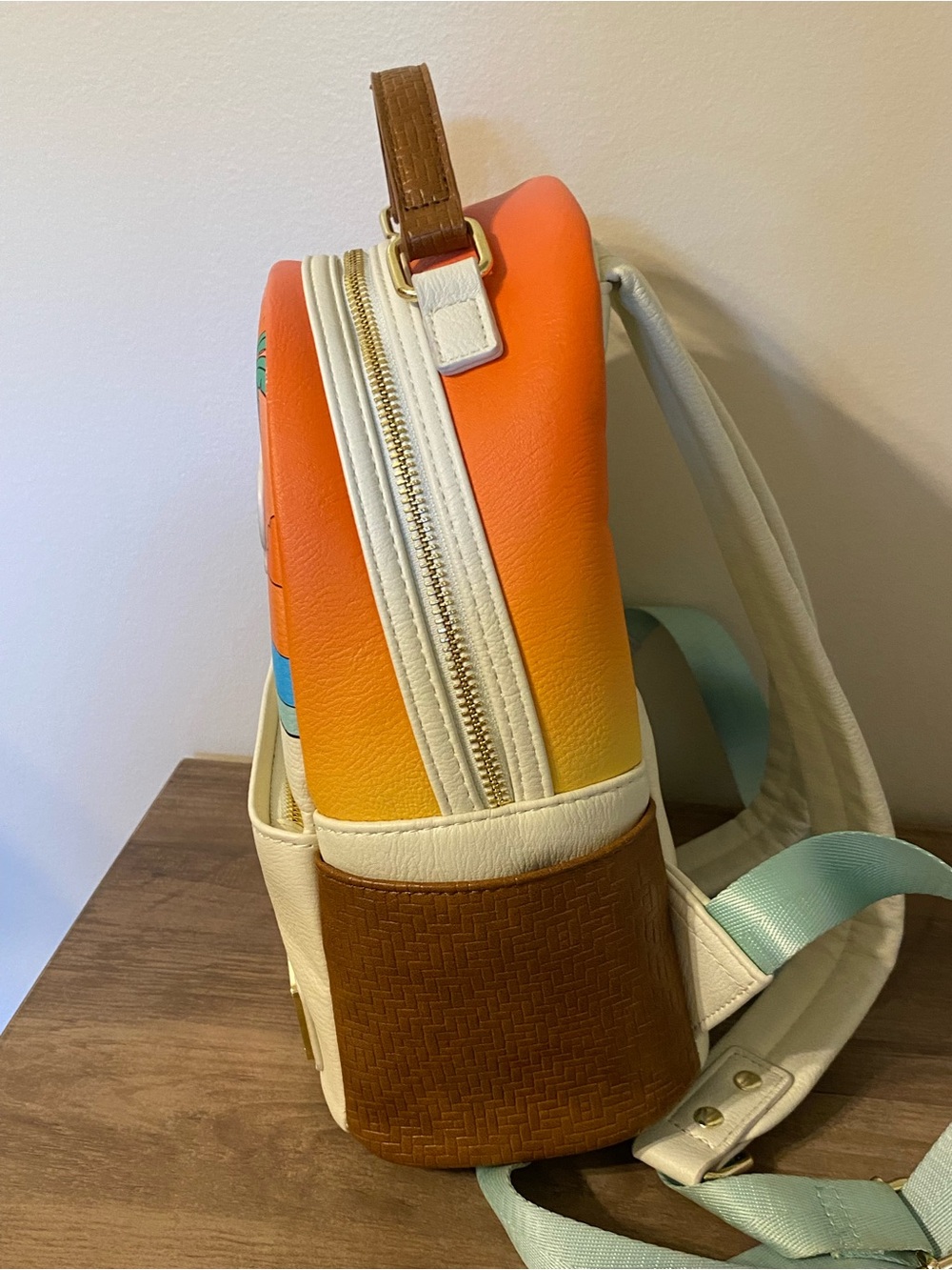 Disney Parks Mickey & Minnie Summer At The Beach Loungefly Minni Backpack - Picture 10 of 15